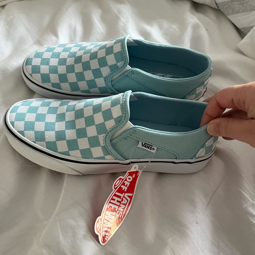 New with Tags Women’s Aqua and White Vans